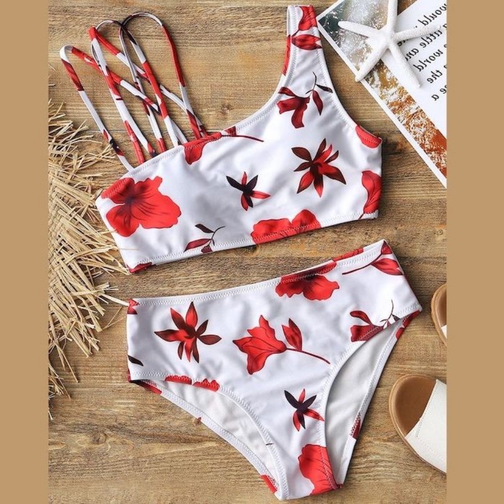 New 2 piece swim suit size M